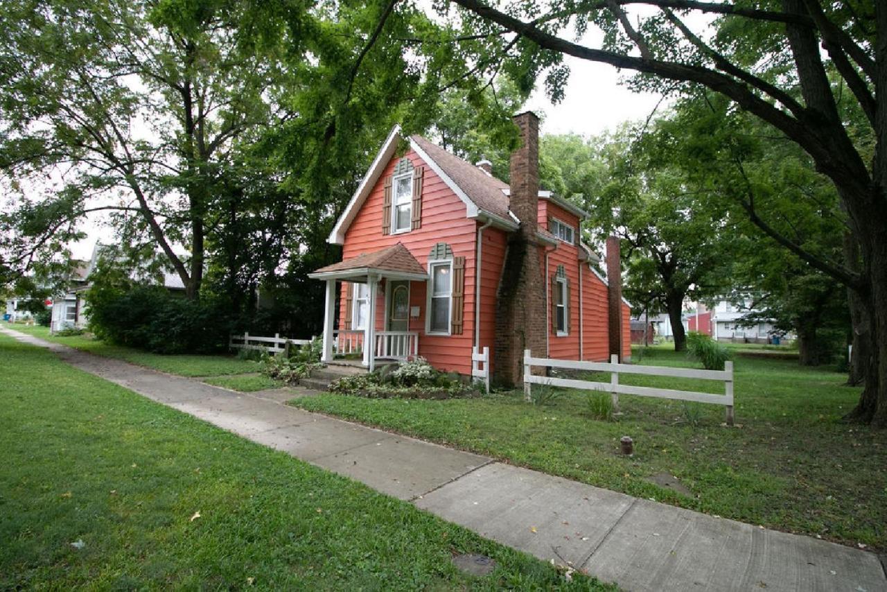 Downtown 2 Bedroom Cottage, Sleeps 6, Walking Distance To Honeywell, Downtown Restaurants, Shopping Wabash Экстерьер фото