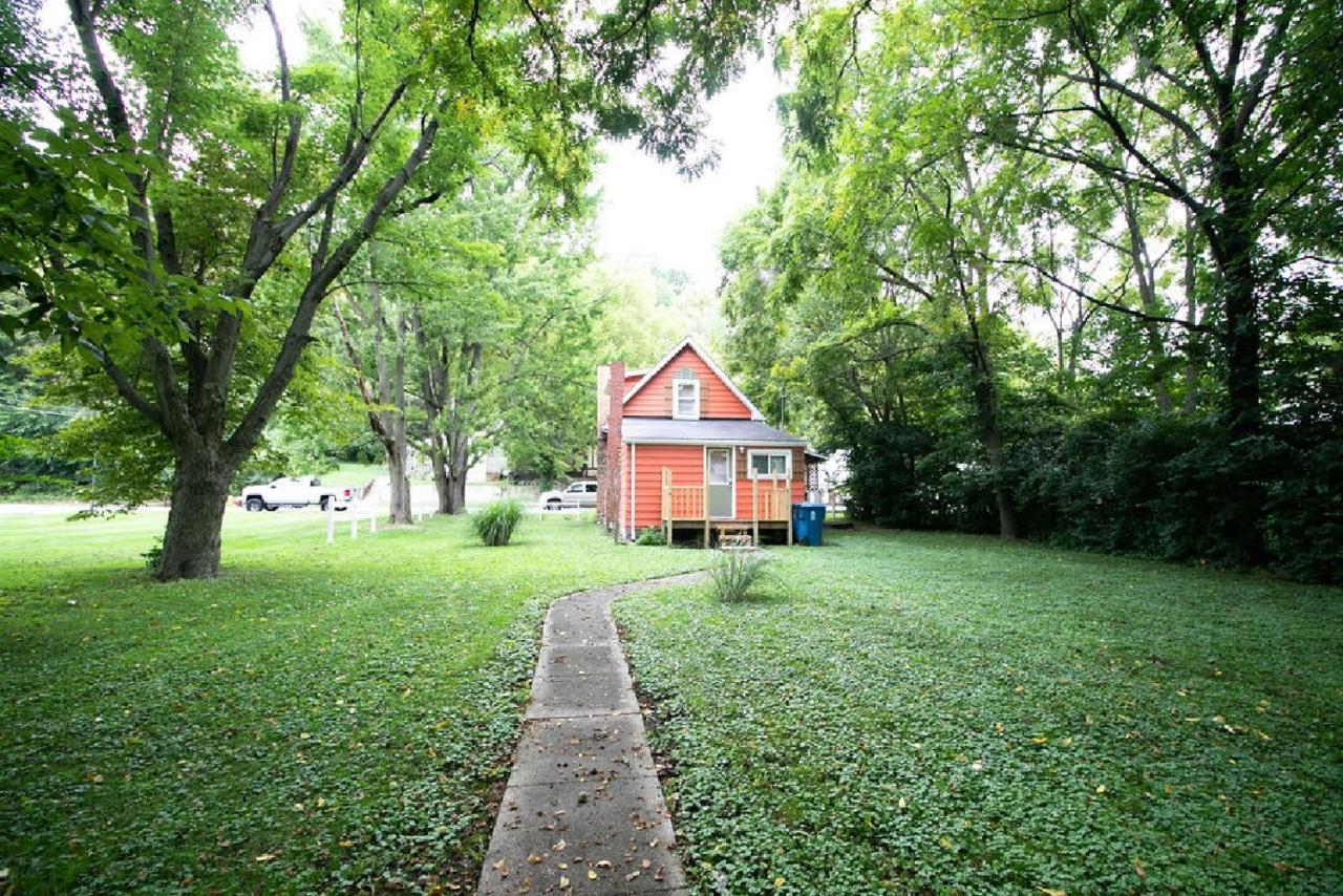 Downtown 2 Bedroom Cottage, Sleeps 6, Walking Distance To Honeywell, Downtown Restaurants, Shopping Wabash Экстерьер фото