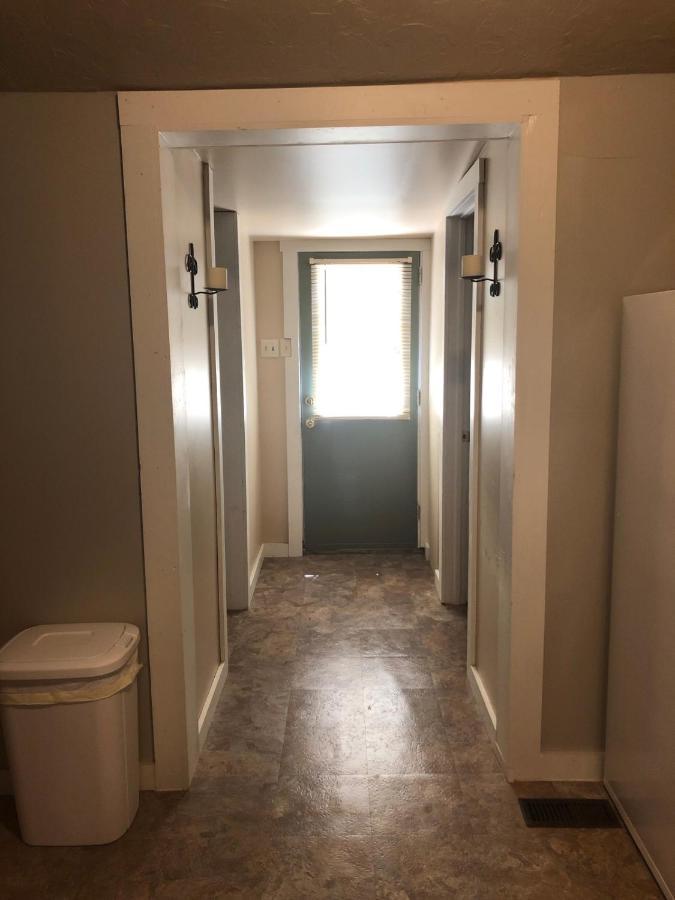 Downtown 2 Bedroom Cottage, Sleeps 6, Walking Distance To Honeywell, Downtown Restaurants, Shopping Wabash Экстерьер фото