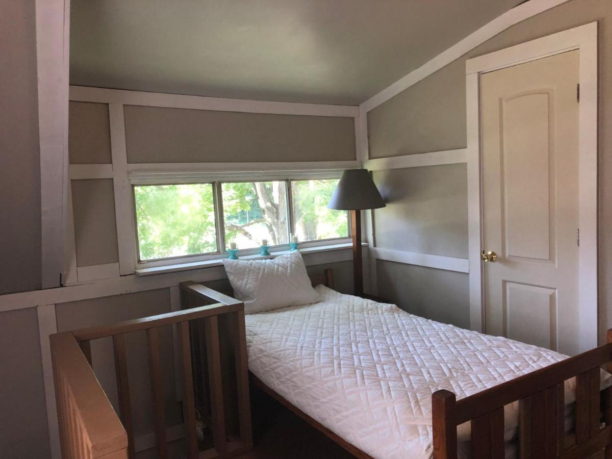 Downtown 2 Bedroom Cottage, Sleeps 6, Walking Distance To Honeywell, Downtown Restaurants, Shopping Wabash Экстерьер фото